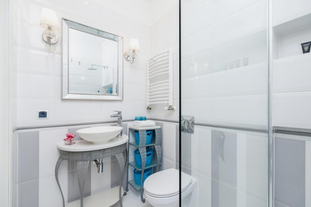 Modern Apartment Lubicz Krakow By Noclegi Renters エクステリア 写真