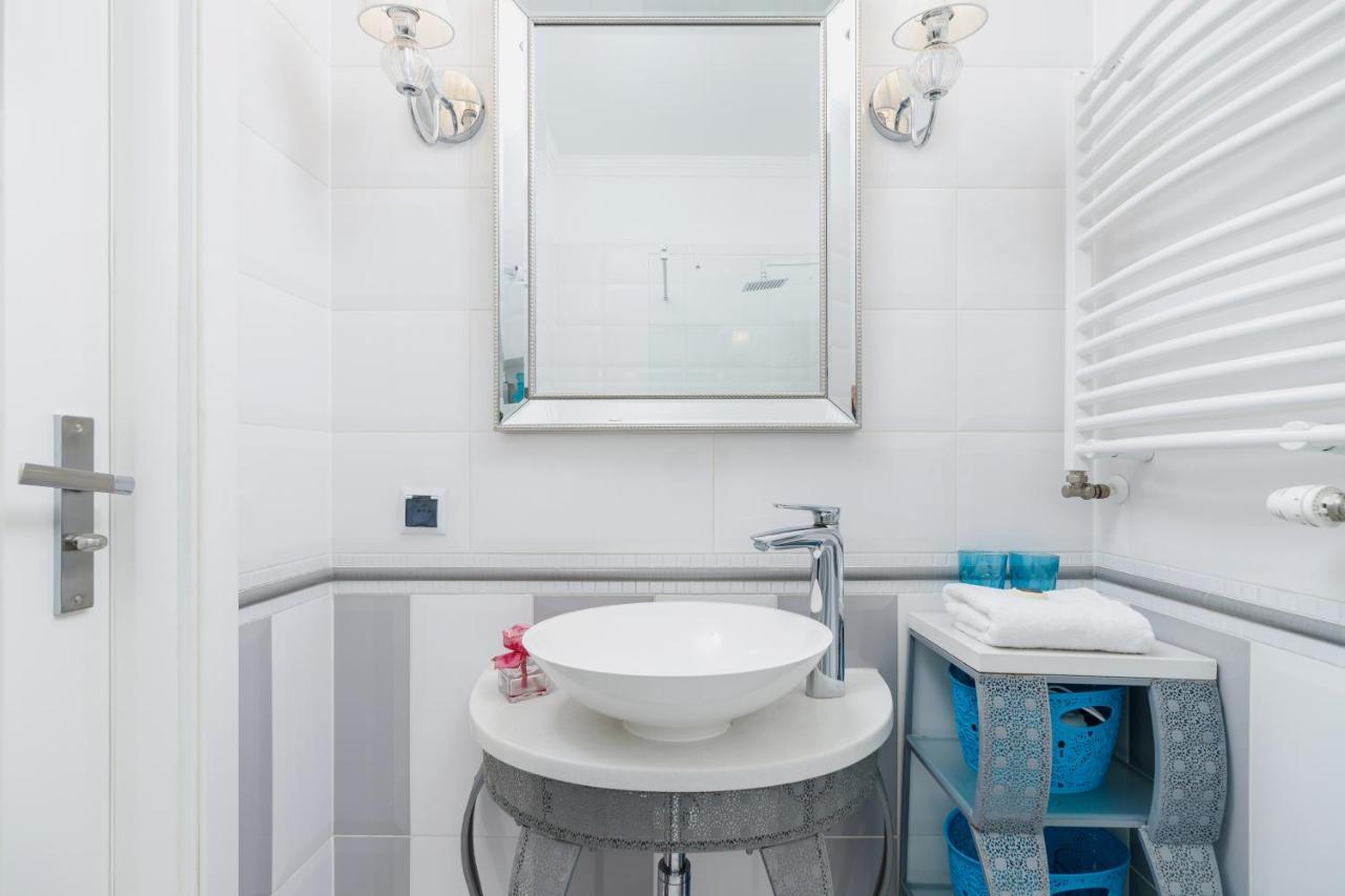 Modern Apartment Lubicz Krakow By Noclegi Renters エクステリア 写真